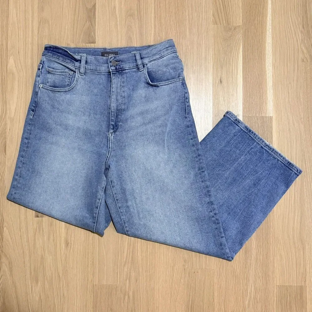 DL1961 hepburn wide